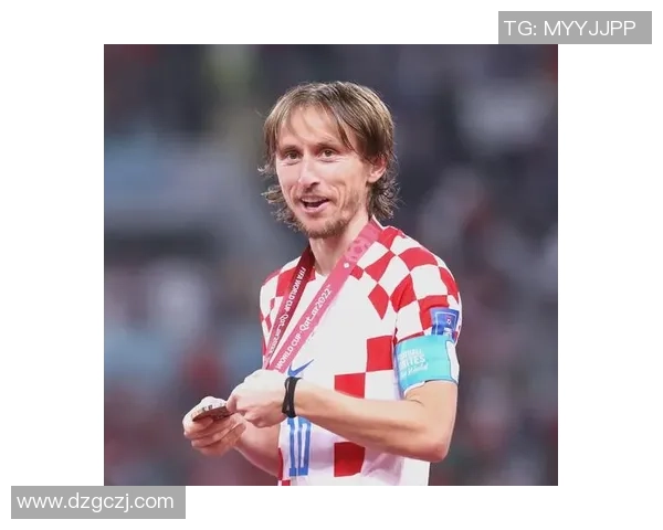 足球百大球星魔笛是谁揭秘克罗地亚中场大师莫德里奇传奇生涯